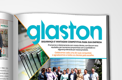 A foto da identidade visual Glaston mostra um protipo da revista interna da empresa de segurança e vantagem competitiva para sua marca
